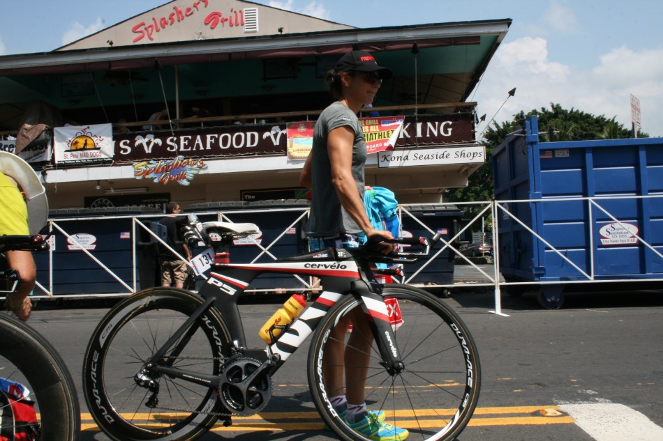 2013IMKonaJoyceBikeCheckin