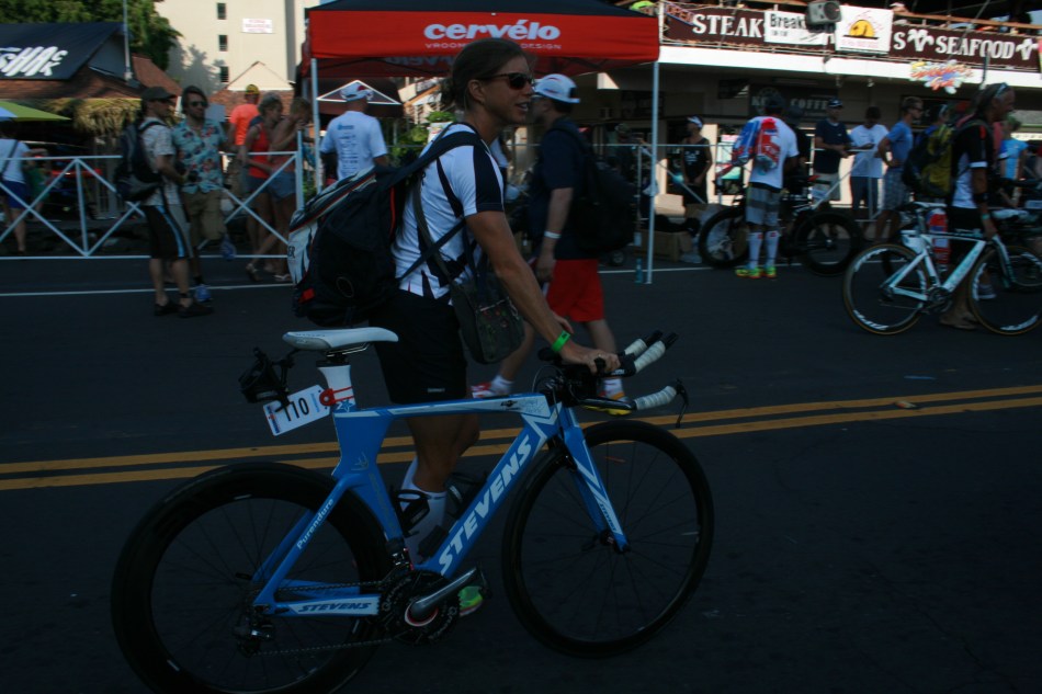 2013IMKonaBikeCheckInSonjaTajsich